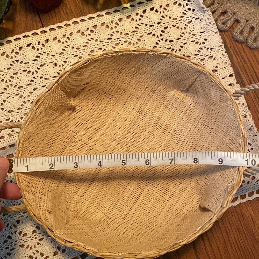 Vintage Basket - Picture 9 of 11